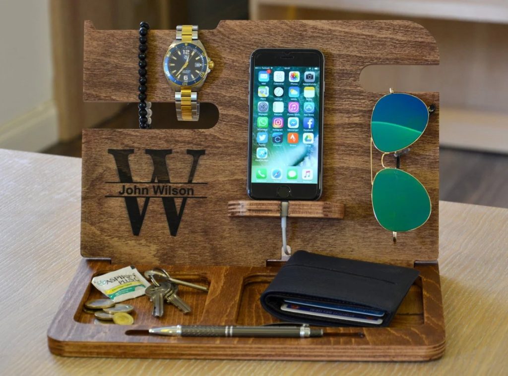 Personalized Dock Station - Father's Day Gift Ideas