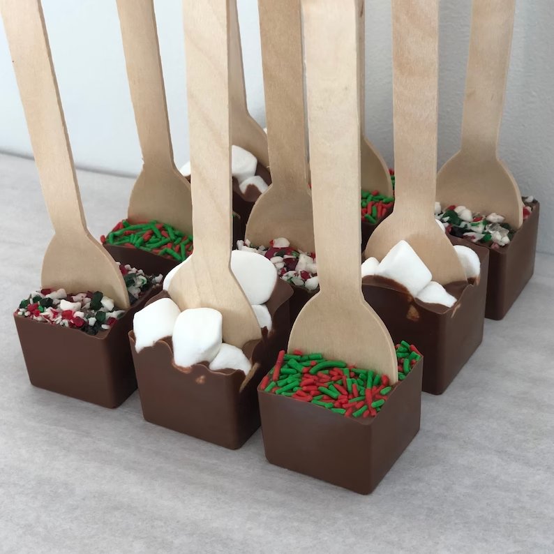 Christmas Chocolate Spoon Favors