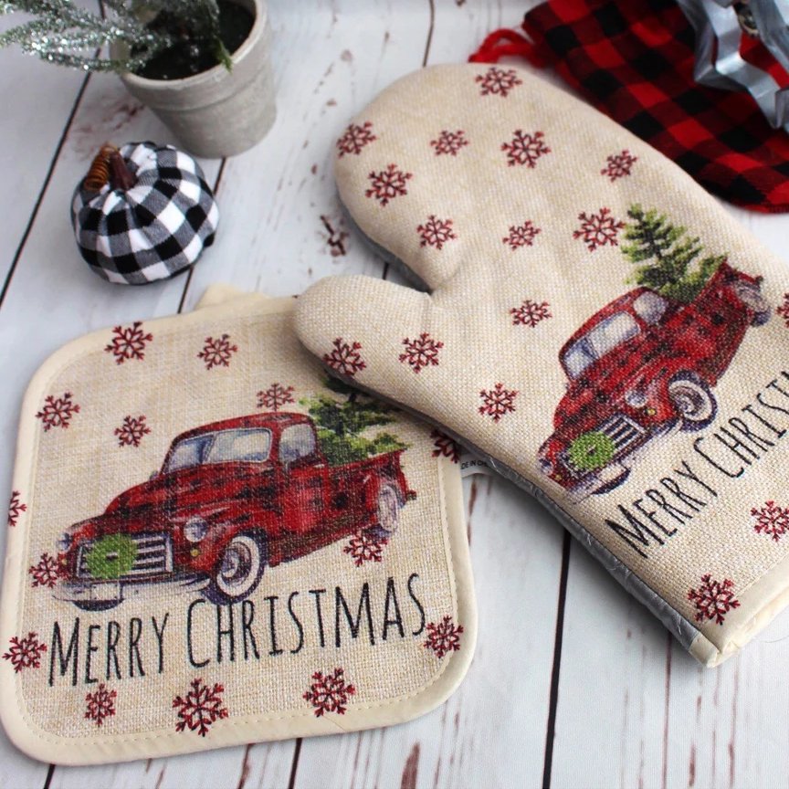 Red Truck Christmas Pot Holder & Oven Mitt Set